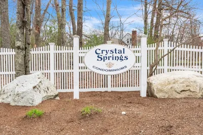 14 Crystal Way #14