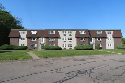 180 Main Street #B-32 1