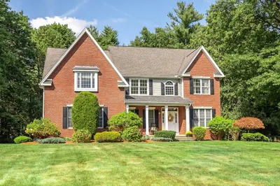 40 Lexington Cir