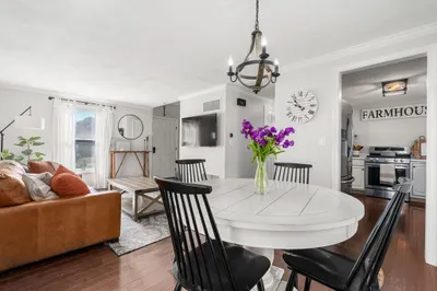 3 Andrews Farm Rd 1
