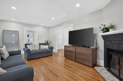 118 Carroll Ave 1
