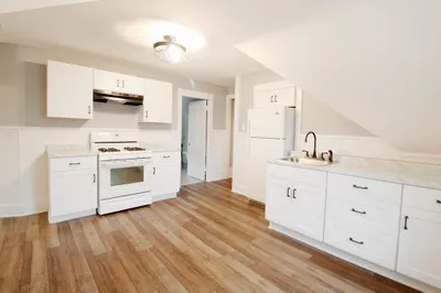 179 Main Street #3 1