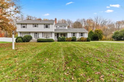 45 Stanford Dr 1