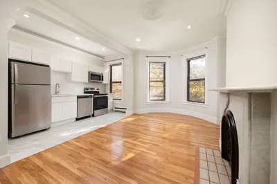 39 Warren Ave #3