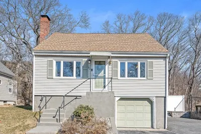 80 Neal St
