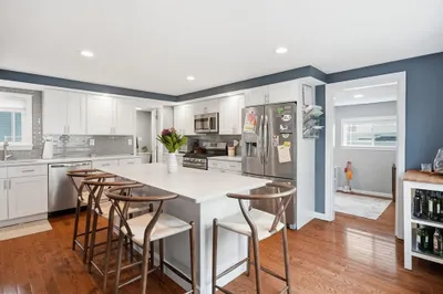 92 Undine Ave 1