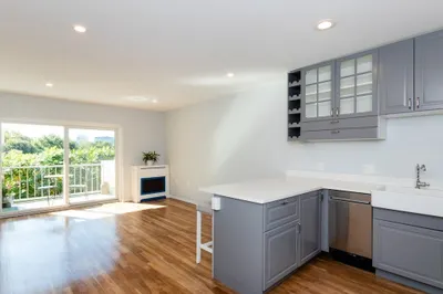 229 Coolidge Ave #303