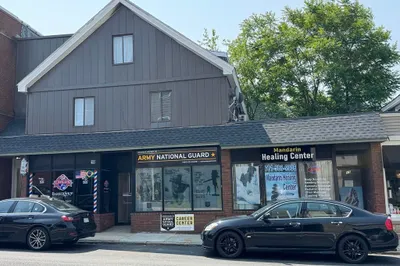 7 Montvale Ave U:15-21 Ave 1
