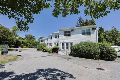 660 Windwood Drive #6 1