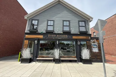 18 Park St #2F 1