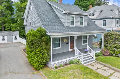 19 Broadway Cir