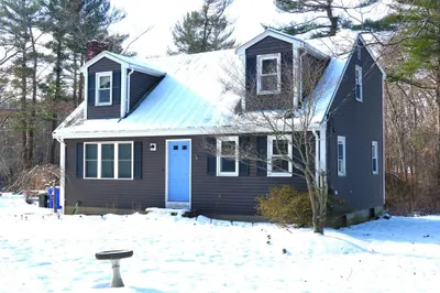 555 Burt Street 1