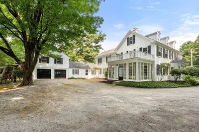 64 Pleasant St 1