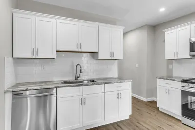 105 E Alvord St 1