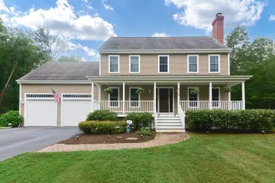 126 Pleasant St