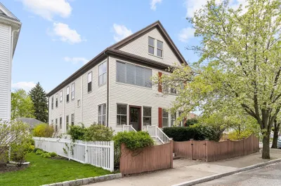 57 Clark St 1