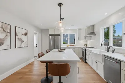 6 Everett Street 1