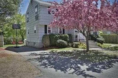 14 Bradford Rd #14