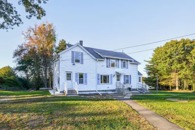 231 Millbury St 1