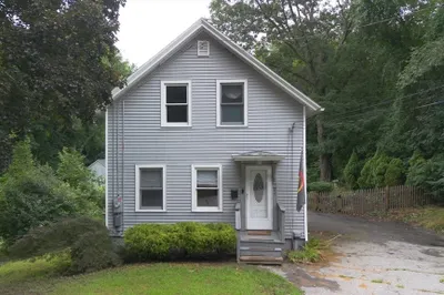 227 Eastford Rd