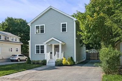 3 Hawthorne St 1