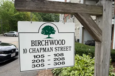 10 Chapman St #208