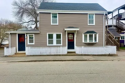 72 Friend Street