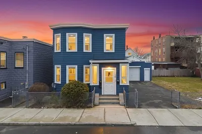 16 Thorndike St 1