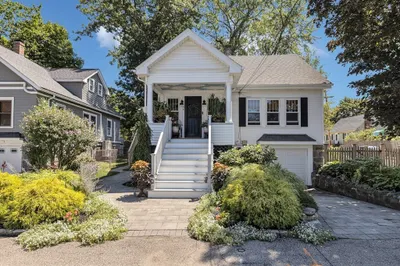 54 Summit St 1