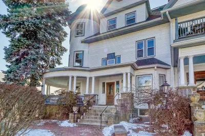 11 S. Fairview St #3L 1