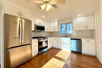 9 Marion St #2