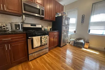 25 Peterborough St #9