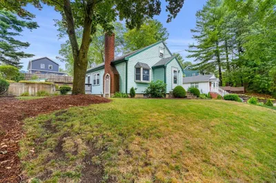 11 Terrace Hall Ave