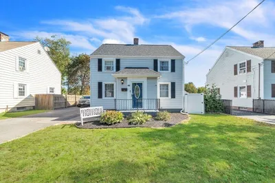 43 Chesterfield Ave 1
