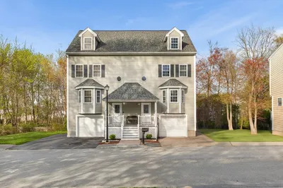 24 Willow St #24 1