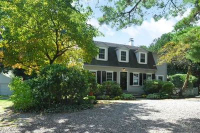 661 Main St