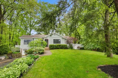 304 Hunting Rd