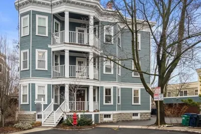 12 Fainwood Circle #1