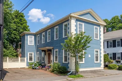 21 Briggs St #2