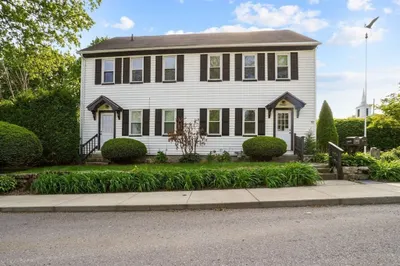 19 Mendon St 1