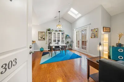 111-121 Green Street #303
