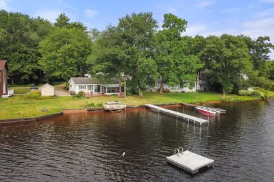 24 Lakeshore Dr 1