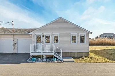 30 Kings Highway #6 1