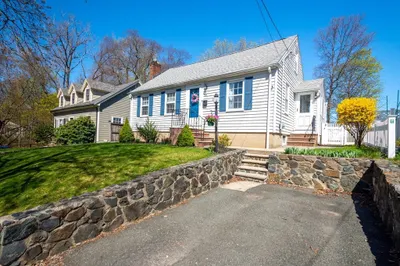 73 Roberts Rd