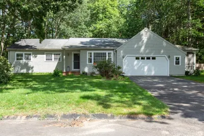 7 Bobolink Road