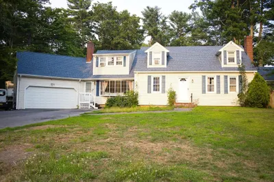1086 Burt Street 1