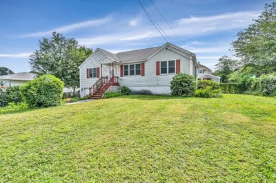 66 Farragut St 1