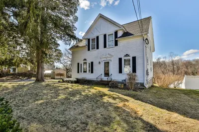 8 Tyler St