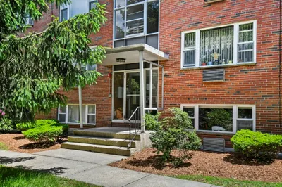 1105 Lexington St #10-2 1
