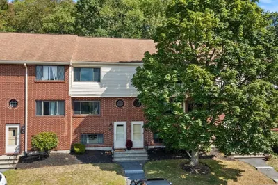 75 Sterling Ln #75